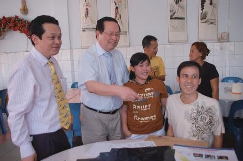 ny23_903850.jpg t3.jpg